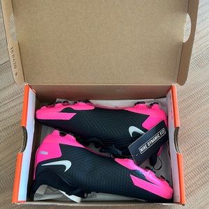 Nike Jr Phantom GT Academy soccer cleats